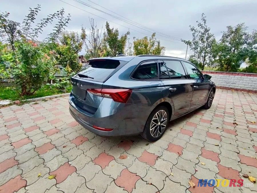 2020' Skoda Octavia photo #4