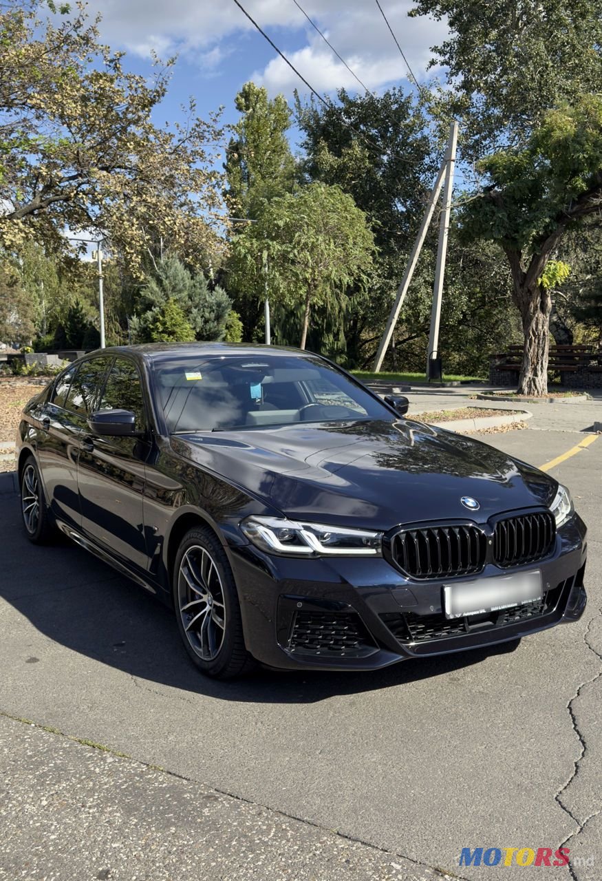 2020' BMW 5 Series photo #5