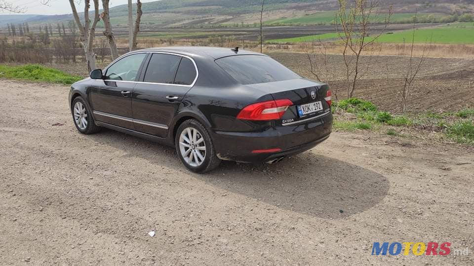 2013' Skoda Superb photo #2