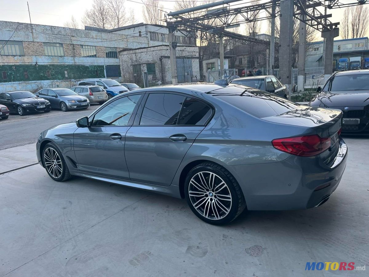 2018' BMW 5 Series photo #5