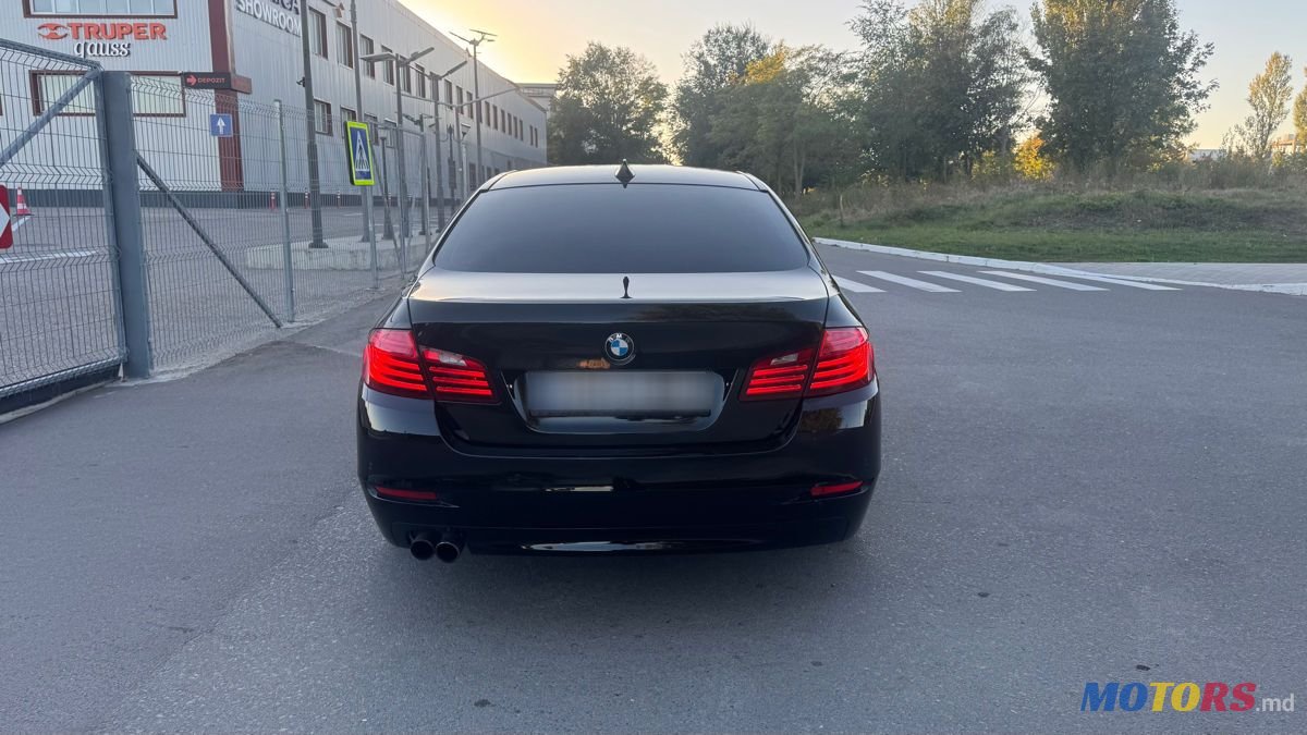 2015' BMW 5 Series photo #6