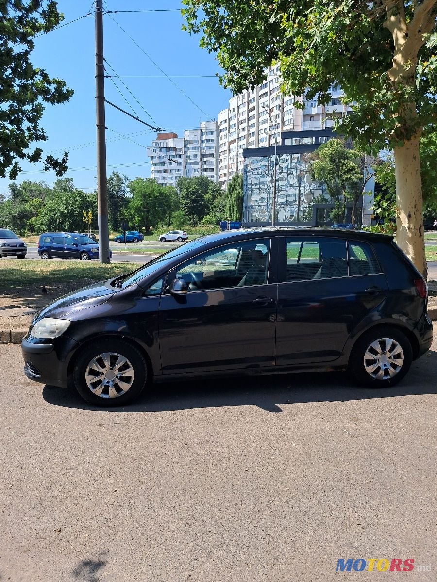 2005' Volkswagen Golf Plus photo #5