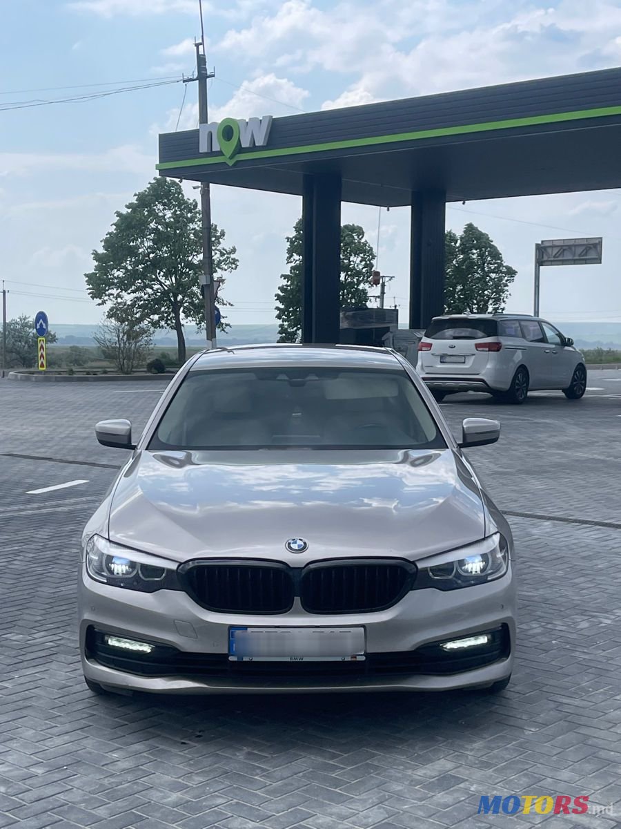 2017' BMW 5 Series photo #5