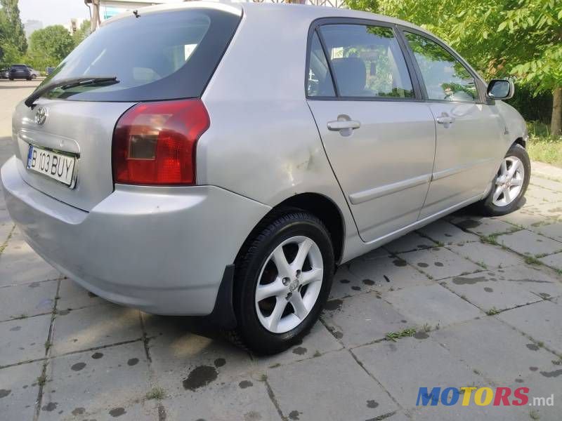 2004' Toyota Corolla photo #1