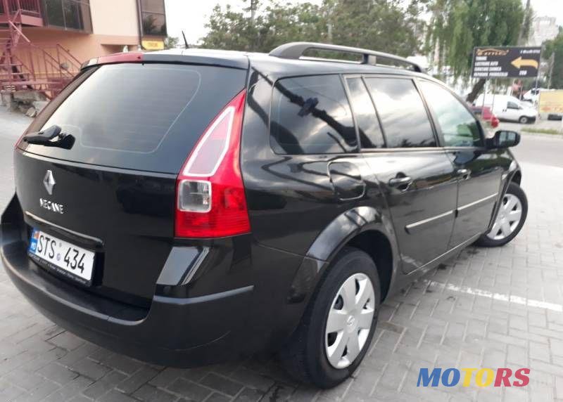 2008' Renault Megane photo #2