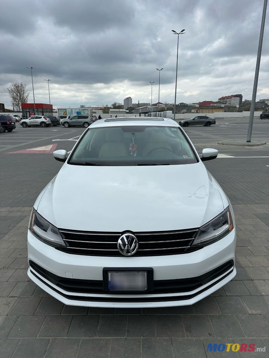 2016' Volkswagen Jetta photo #2