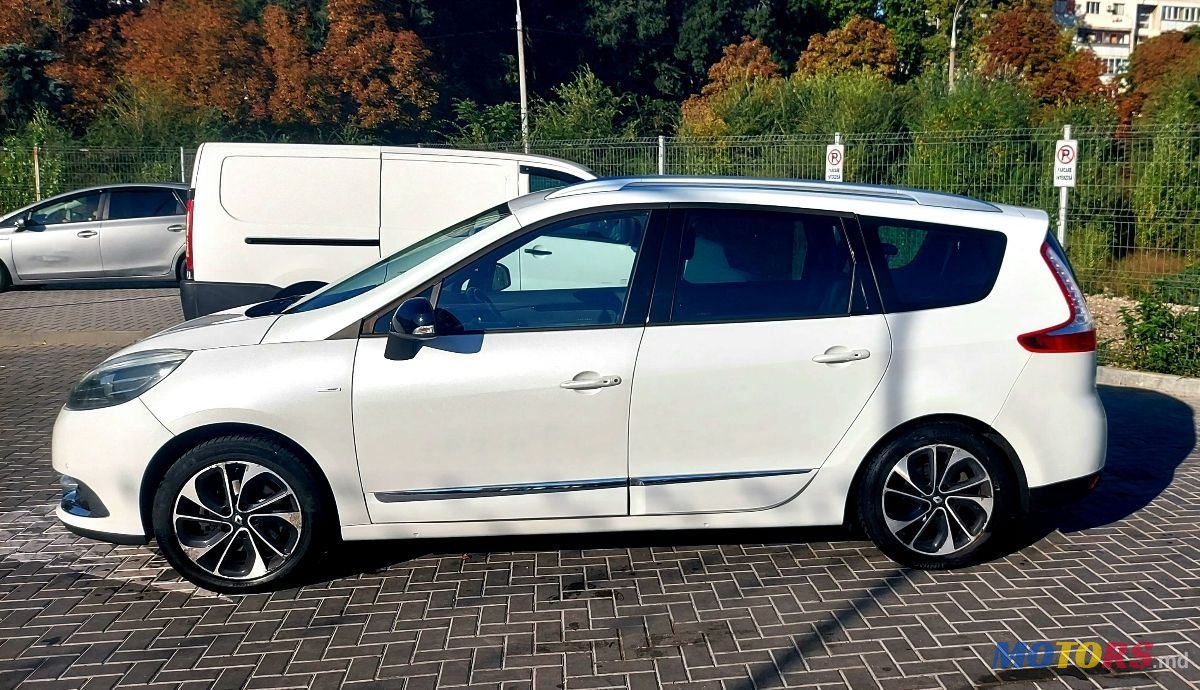 2016' Renault Grand Scenic photo #3