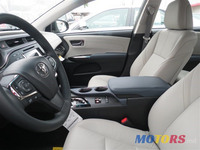 2014' Toyota Avalon photo #2