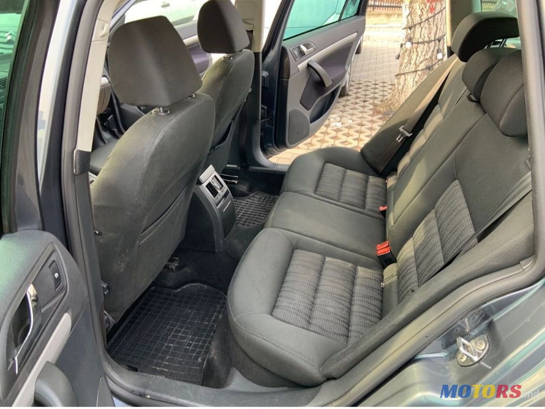 2009' Skoda Octavia photo #6