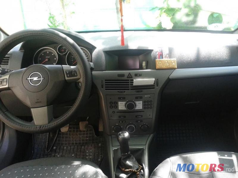 2007' Opel Astra photo #2
