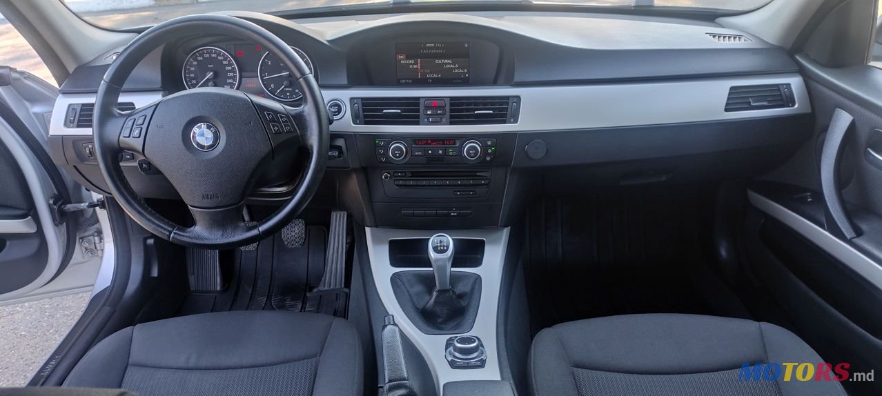 2009' BMW 3 Series photo #4