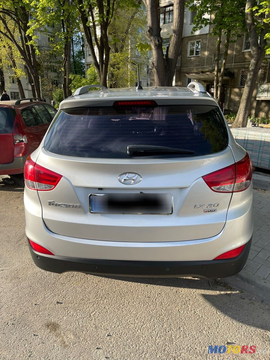 2012' Hyundai Tucson photo #6