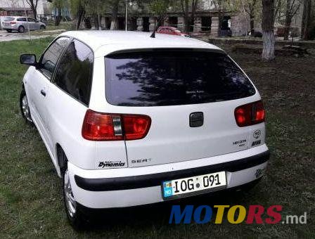 2001' SEAT Ibiza photo #2