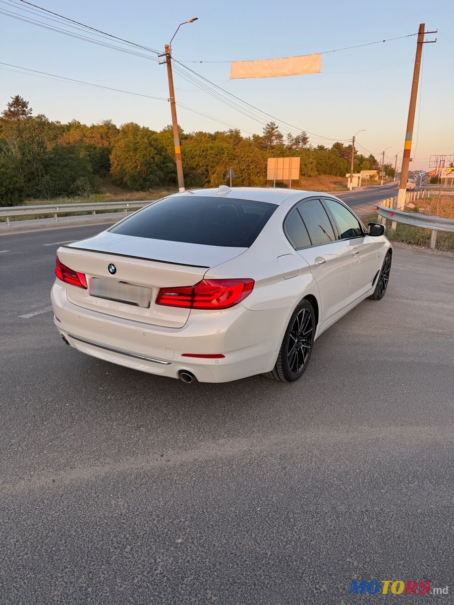 2017' BMW 5 Series photo #4