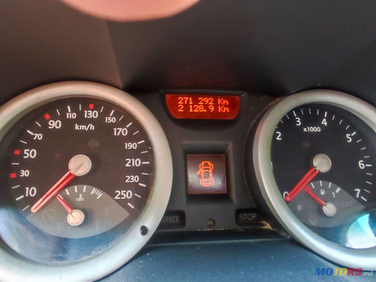 2004' Renault Megane photo #6