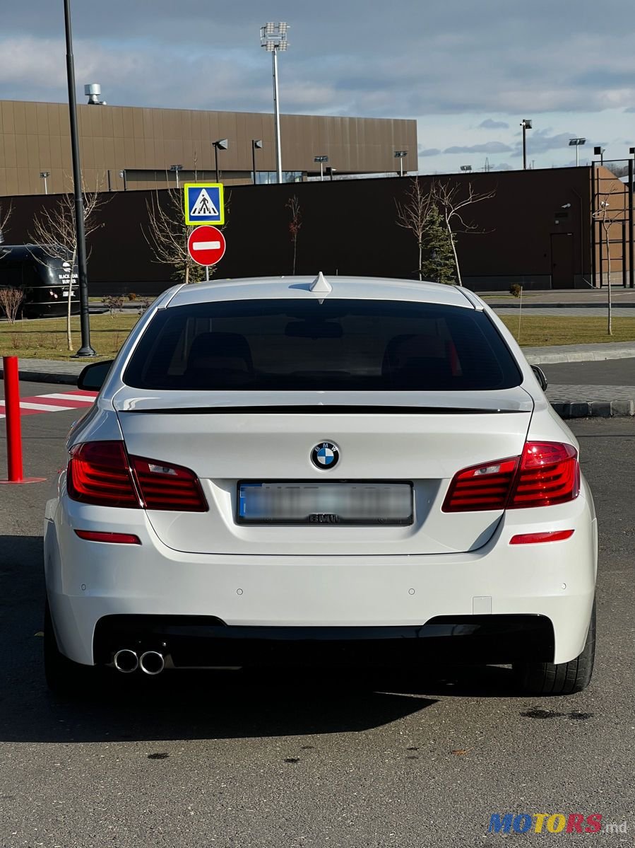 2015' BMW 5 Series photo #6