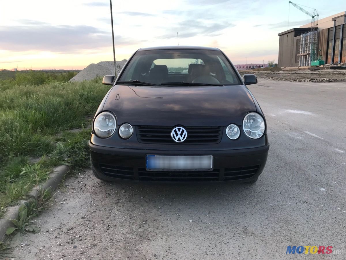 2002' Volkswagen Polo photo #2