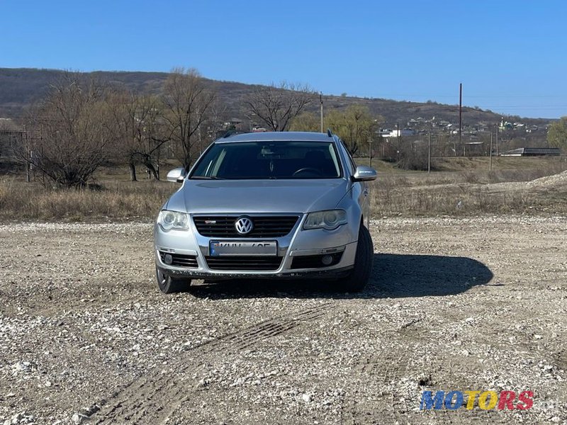 2008' Volkswagen Passat photo #5