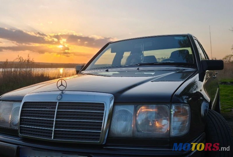 1993' Mercedes-Benz E-Class photo #6