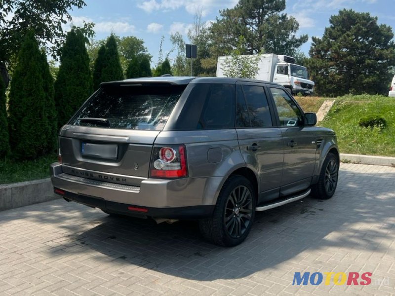 2010' Land Rover Range Rover Sport photo #3