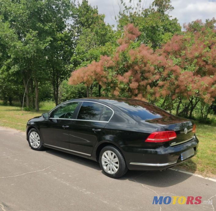 2012' Volkswagen Passat photo #2