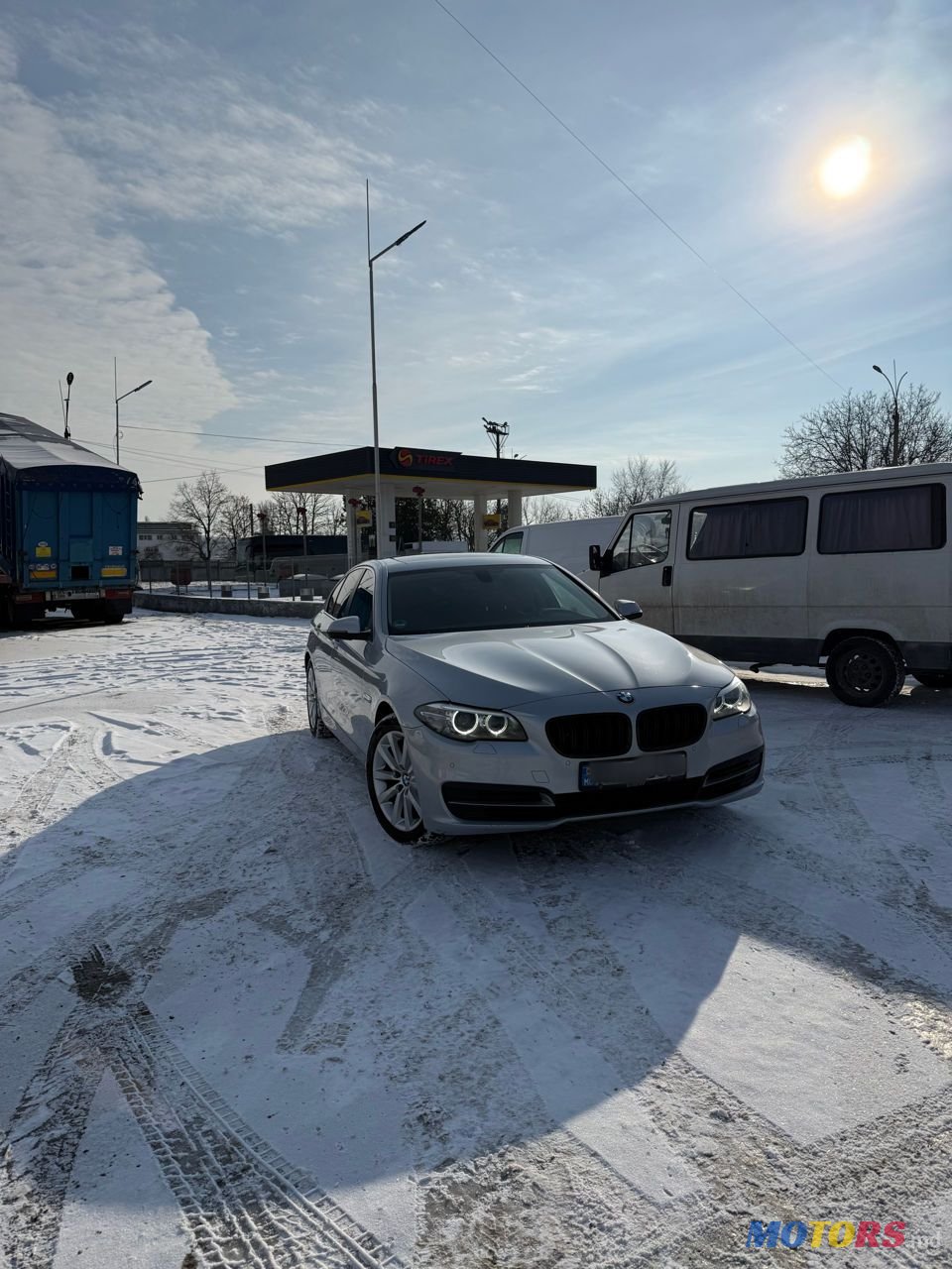 2015' BMW 5 Series photo #1