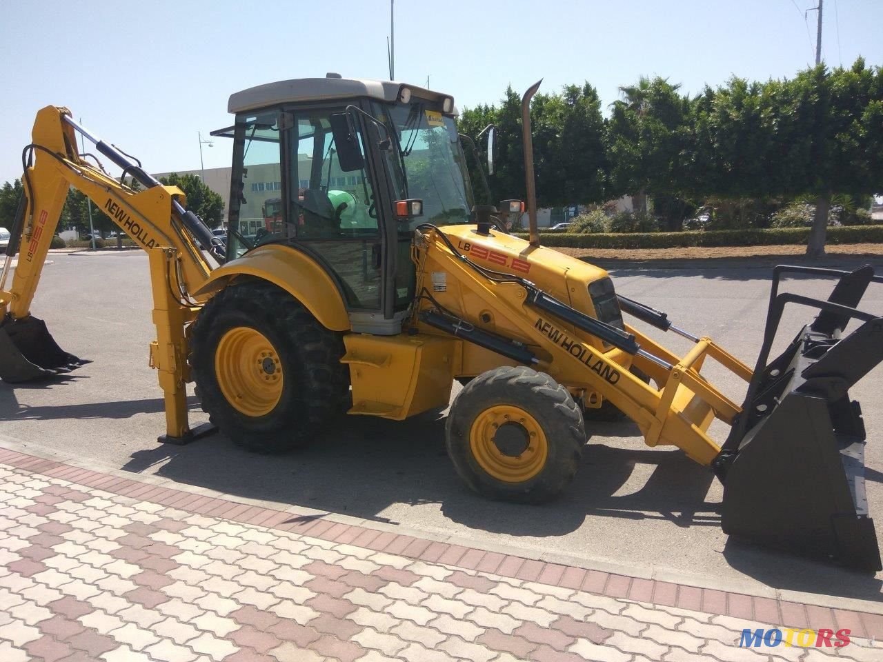 2005' New Holland photo #3