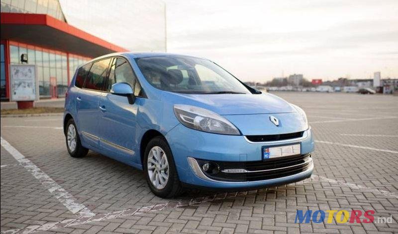 2012' Renault Grand Scenic photo #1