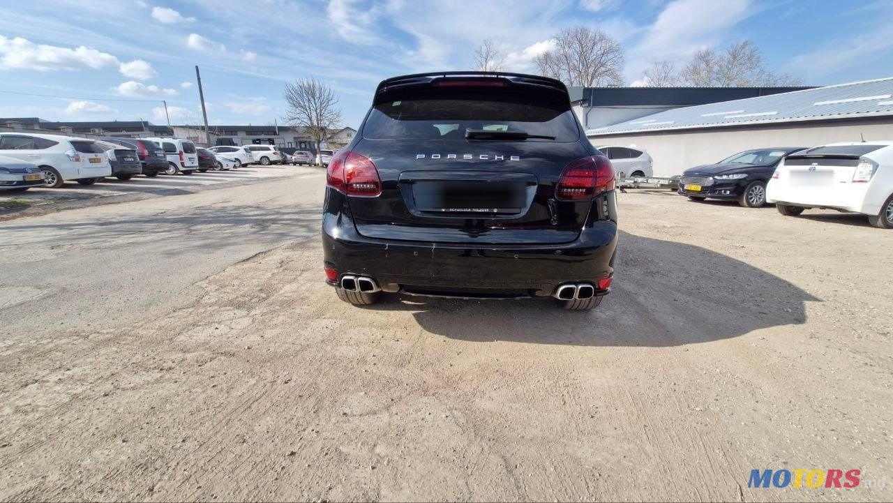 2014' Porsche Cayenne photo #3