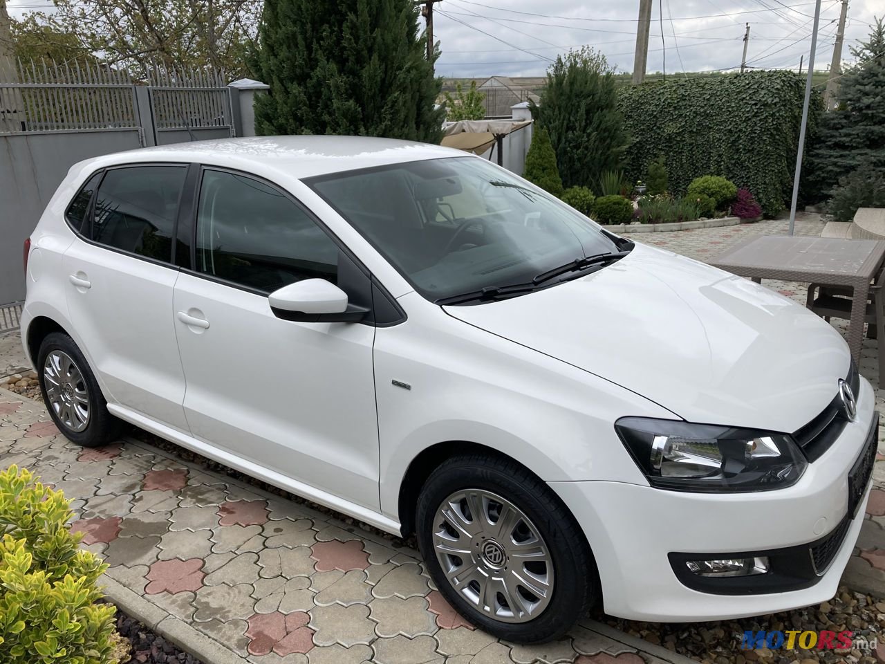 2013' Volkswagen Polo photo #4