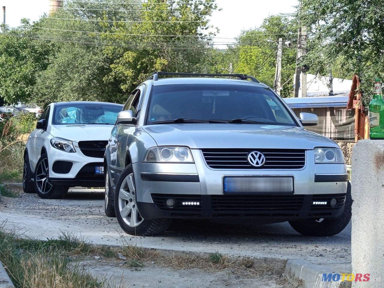 2001' Volkswagen Passat photo #5