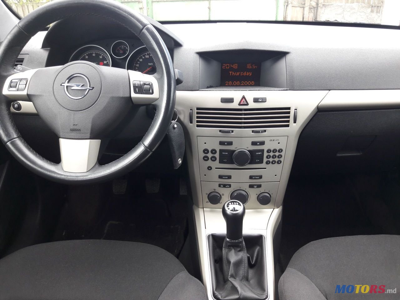 2008' Opel Astra photo #6