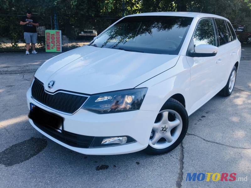2015' Skoda Fabia photo #2