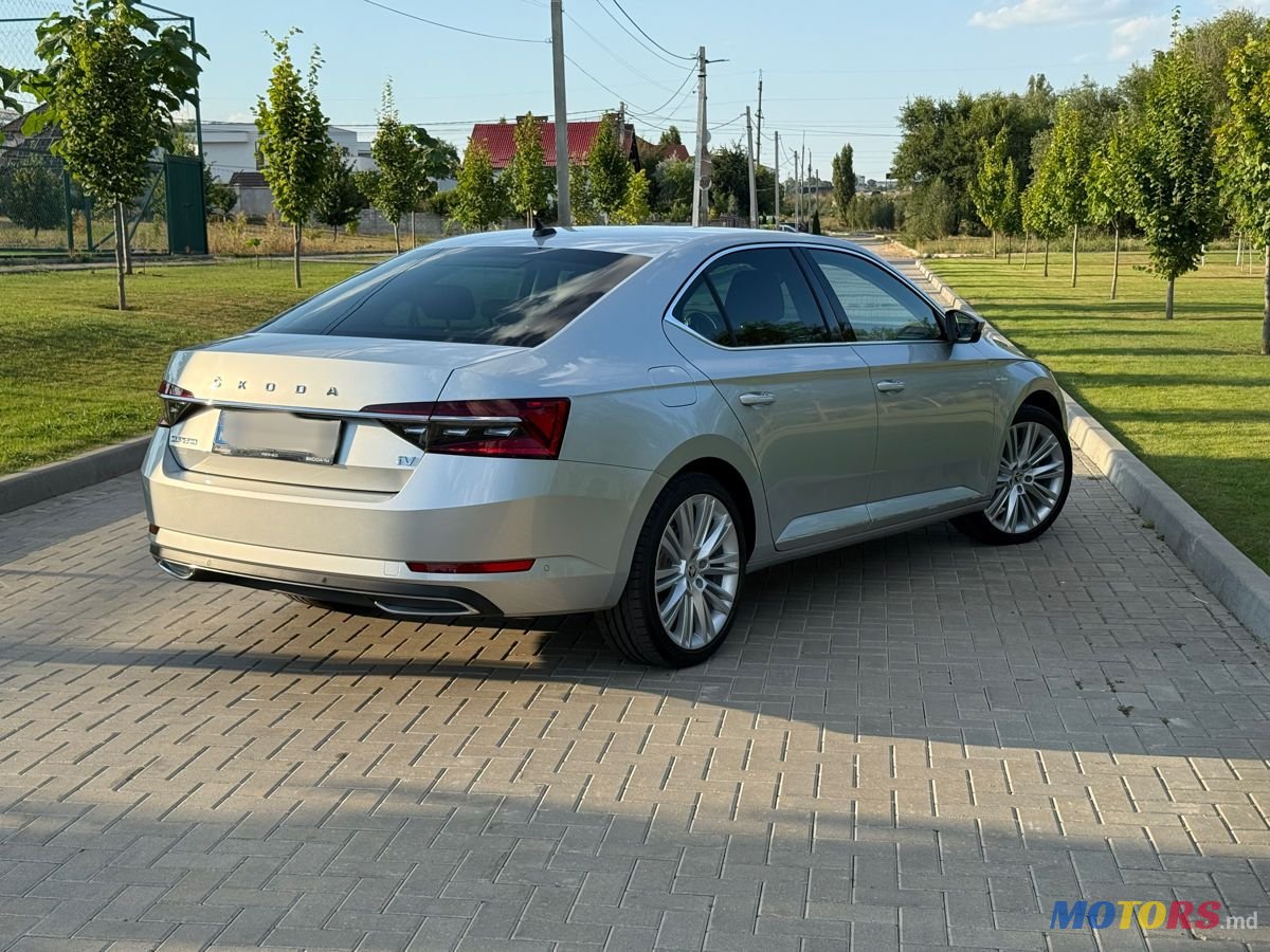2023' Skoda Superb photo #3