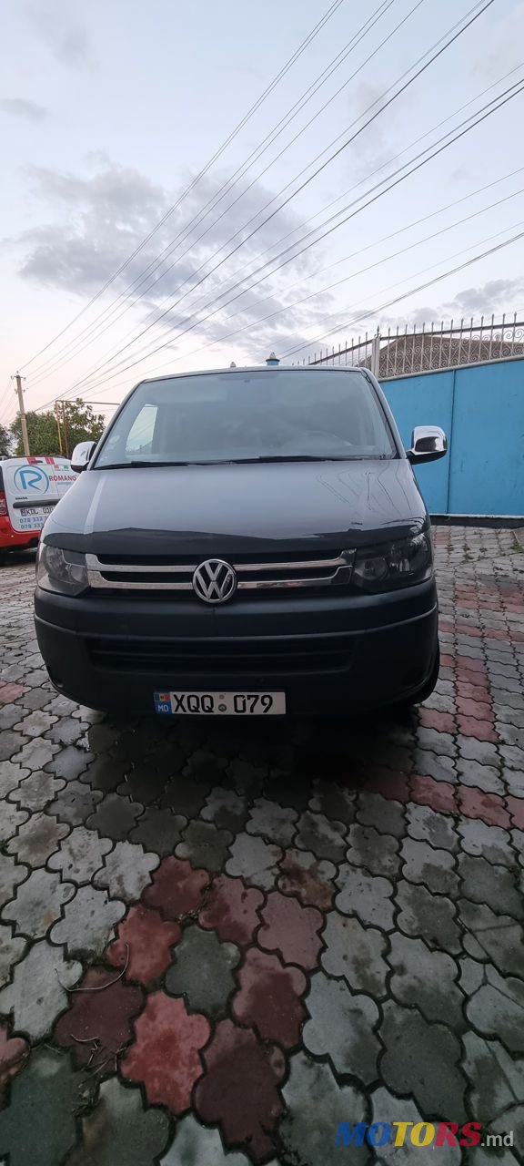 2014' Volkswagen Transporter photo #4