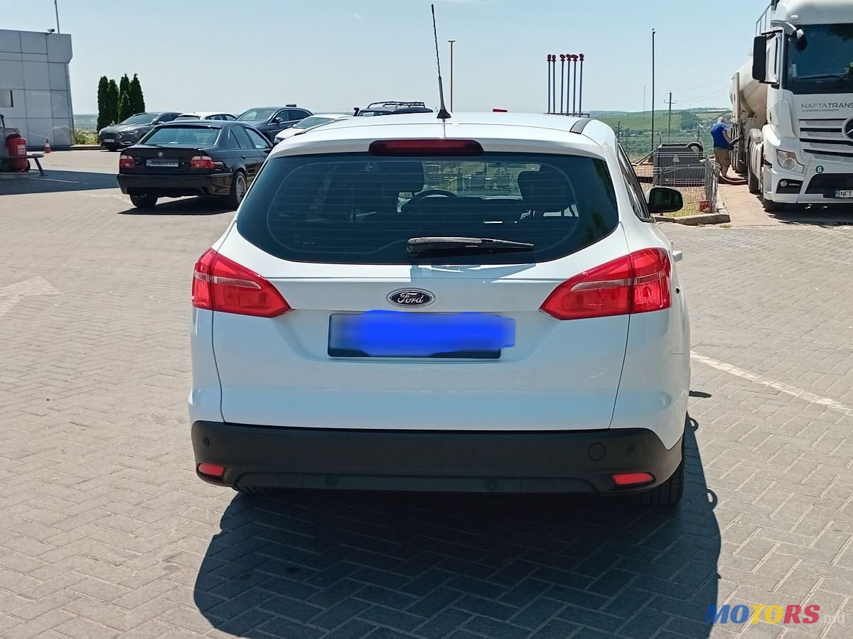 2016' Ford Focus photo #3