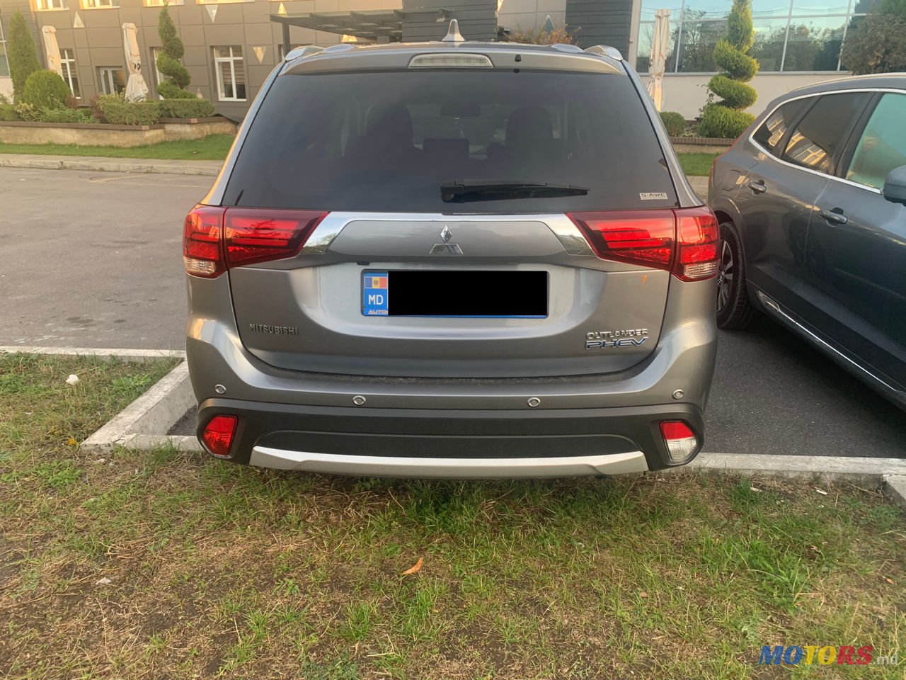 2018' Mitsubishi Outlander photo #4