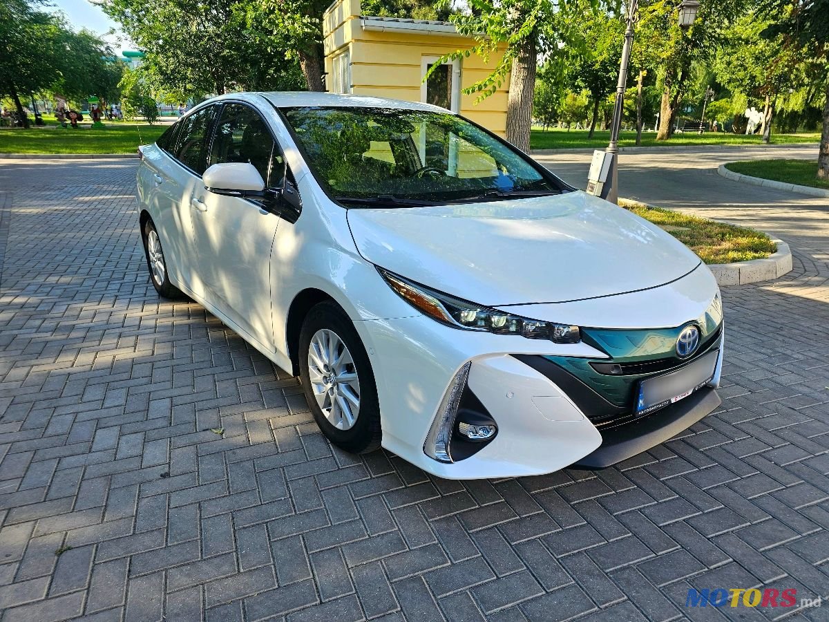 2018' Toyota Prius Prime photo #2