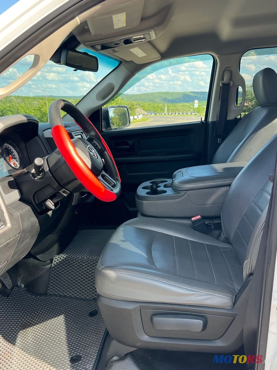 2015' Dodge Ram photo #6