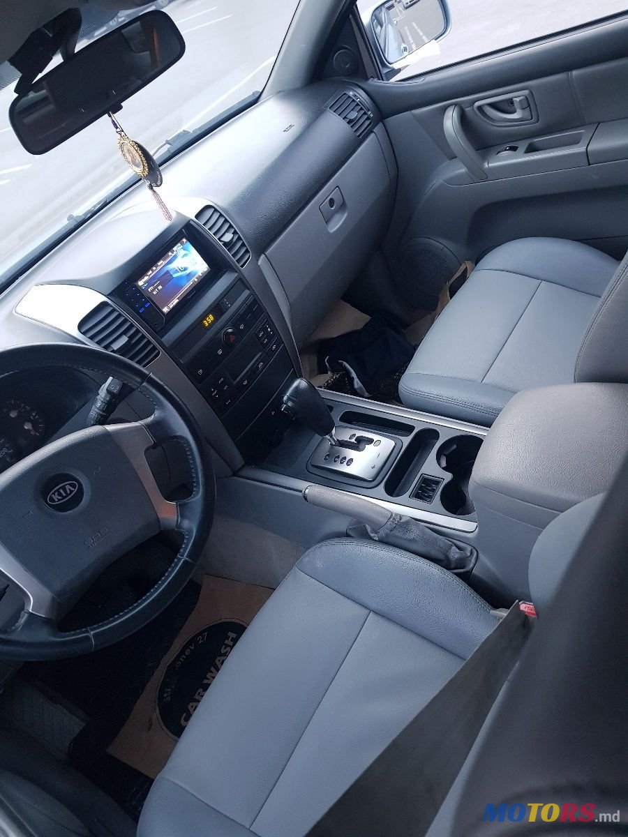 2005' Kia Sorento photo #4