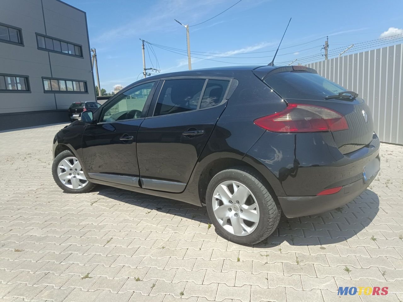 2011' Renault Megane photo #3