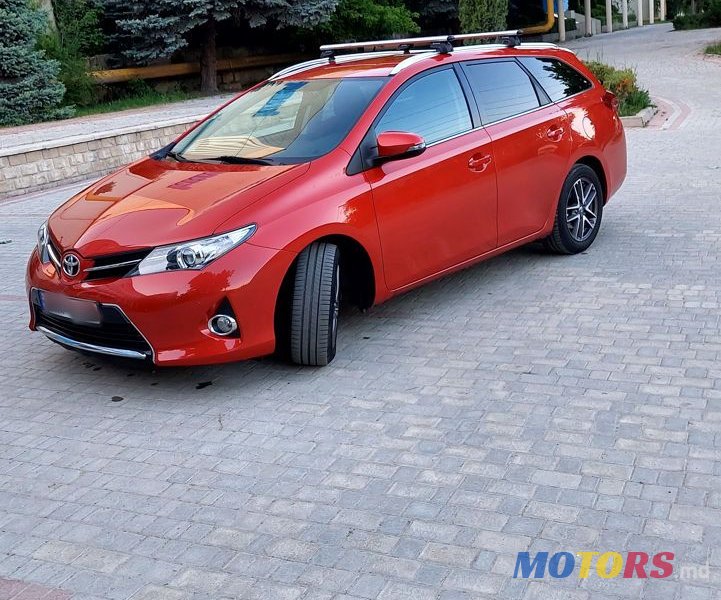 2015' Toyota Auris photo #1