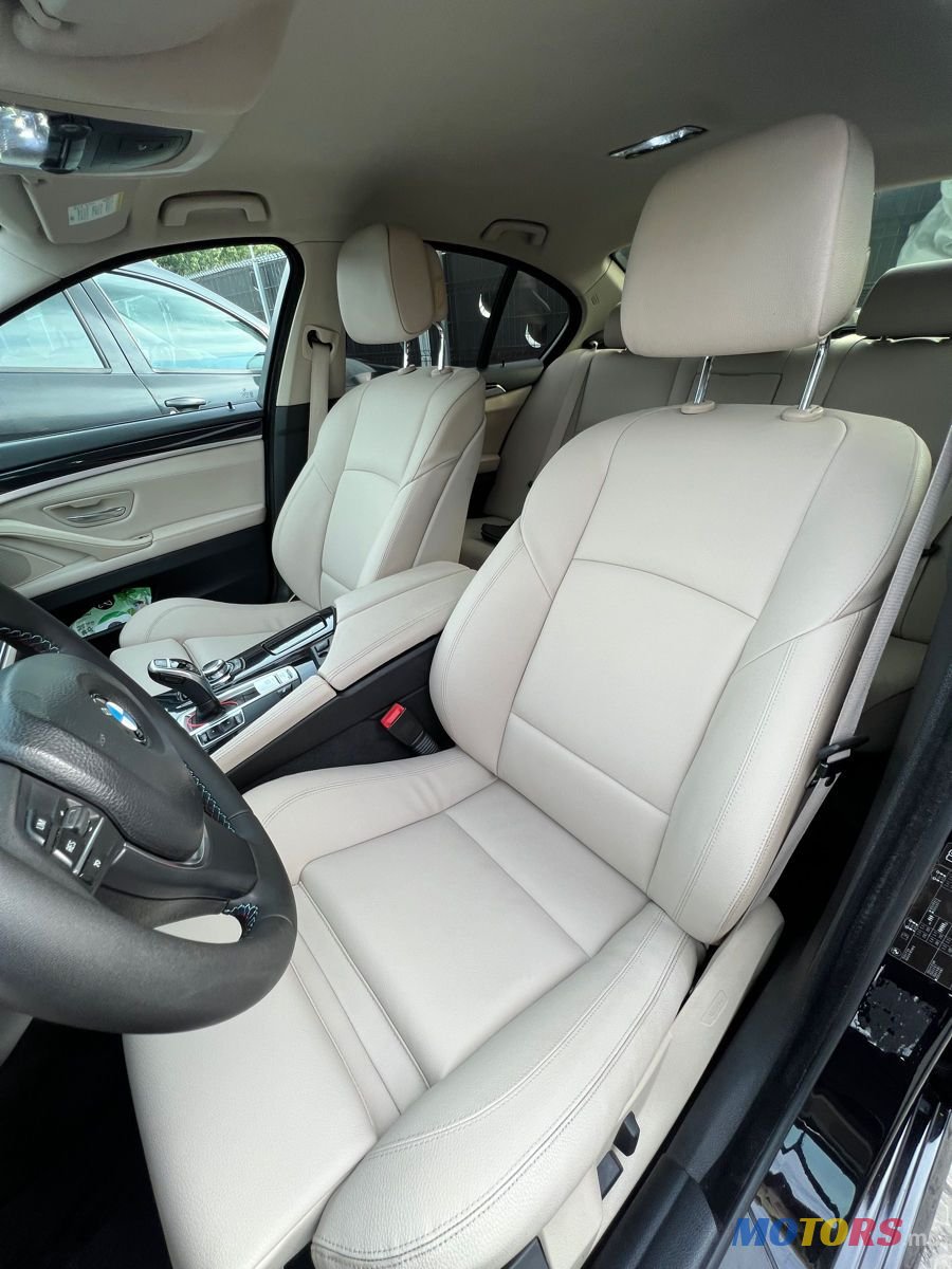 2014' BMW 5 Series photo #6