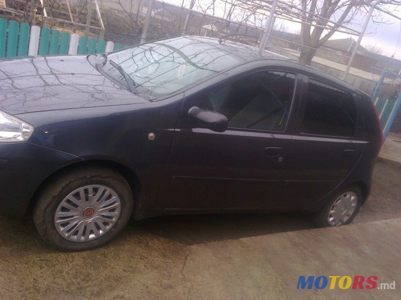 2004' Fiat Punto photo #1