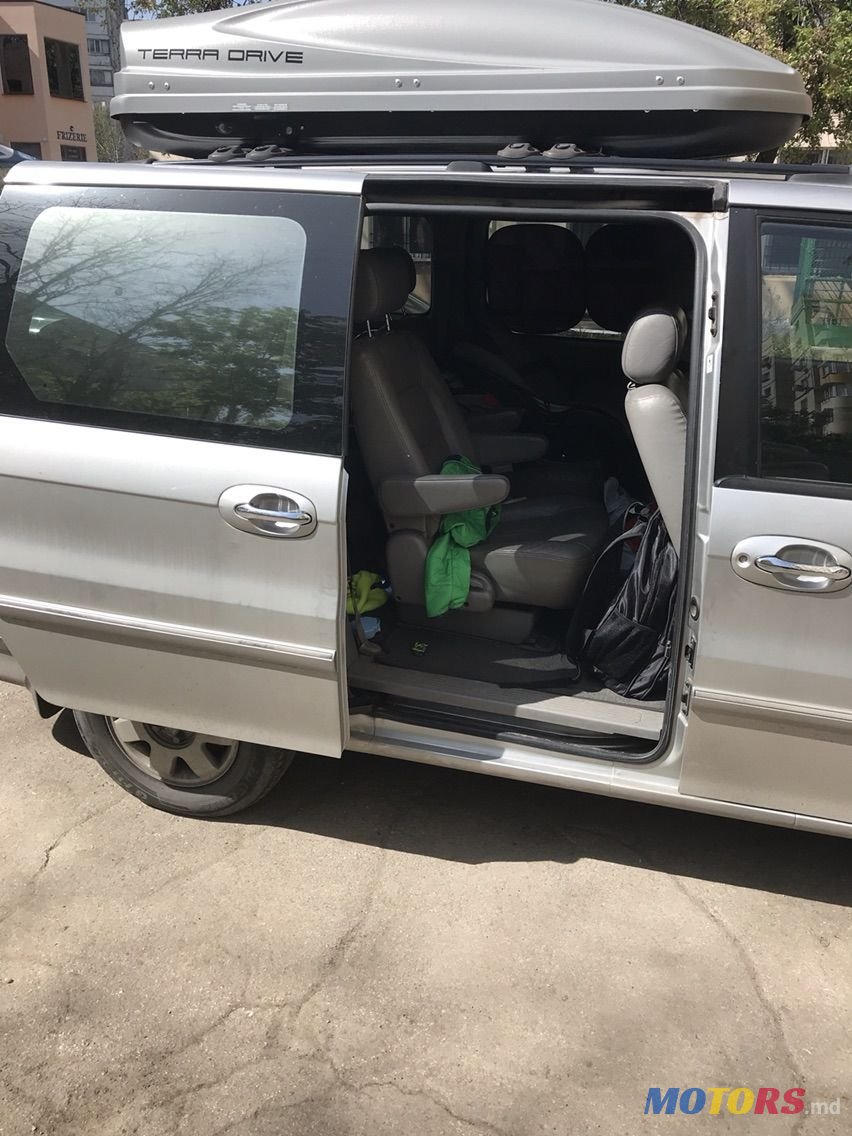 2005' Kia Carnival photo #5