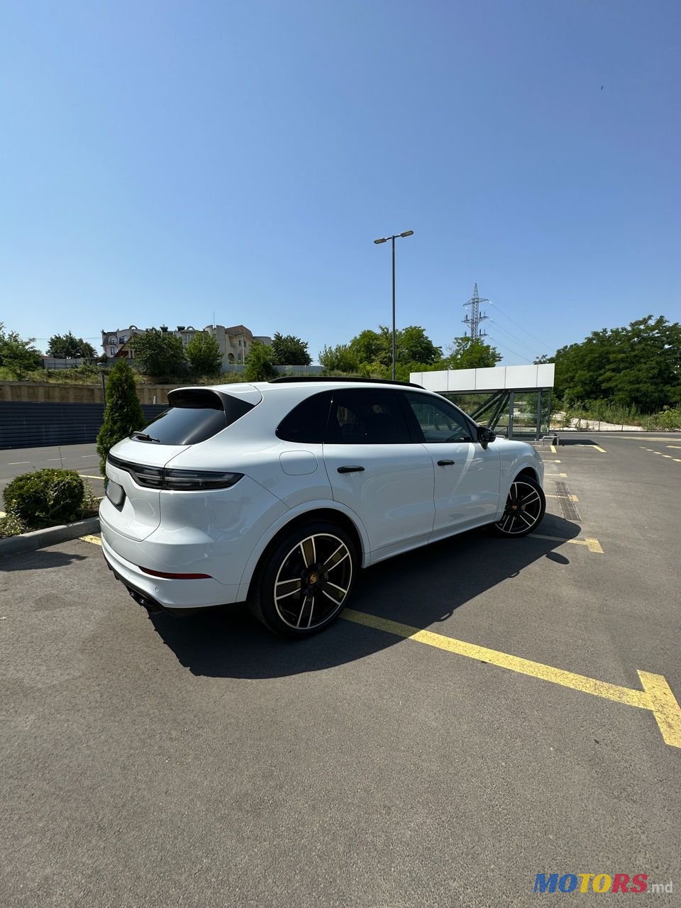 2019' Porsche Cayenne photo #3