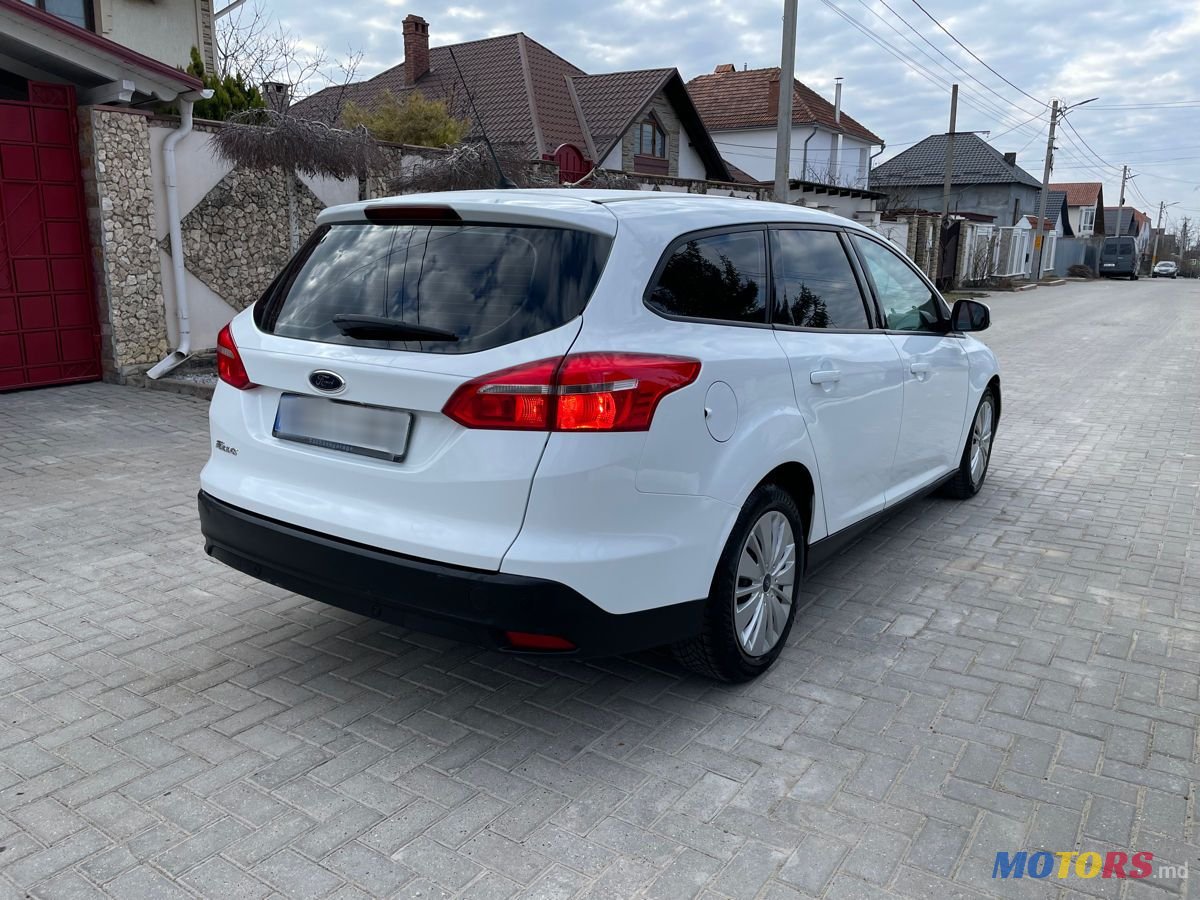 2015' Ford Focus photo #4