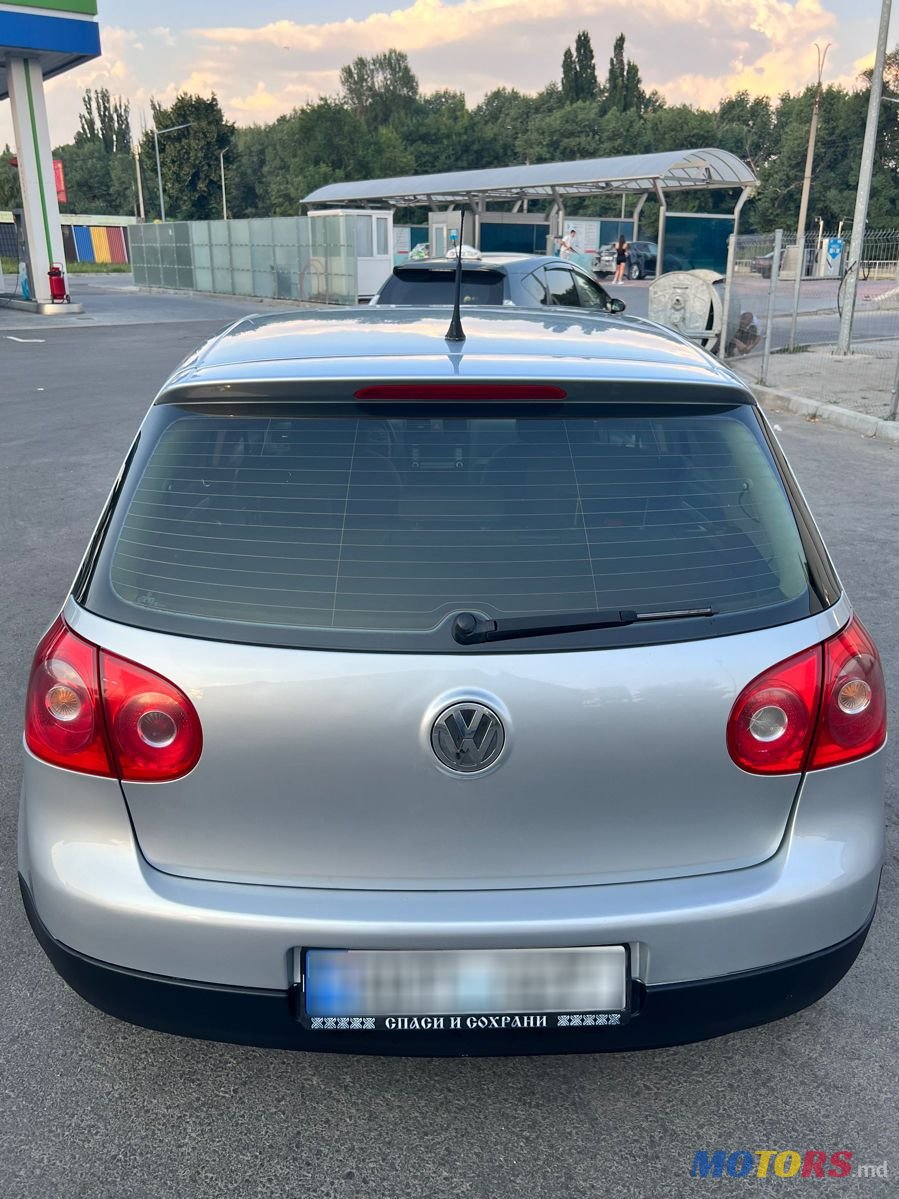 2008' Volkswagen Golf photo #6