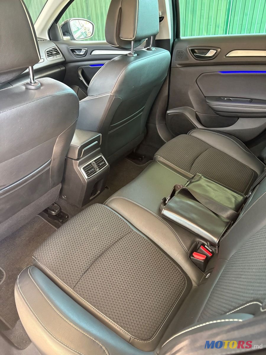 2020' Renault Megane photo #5