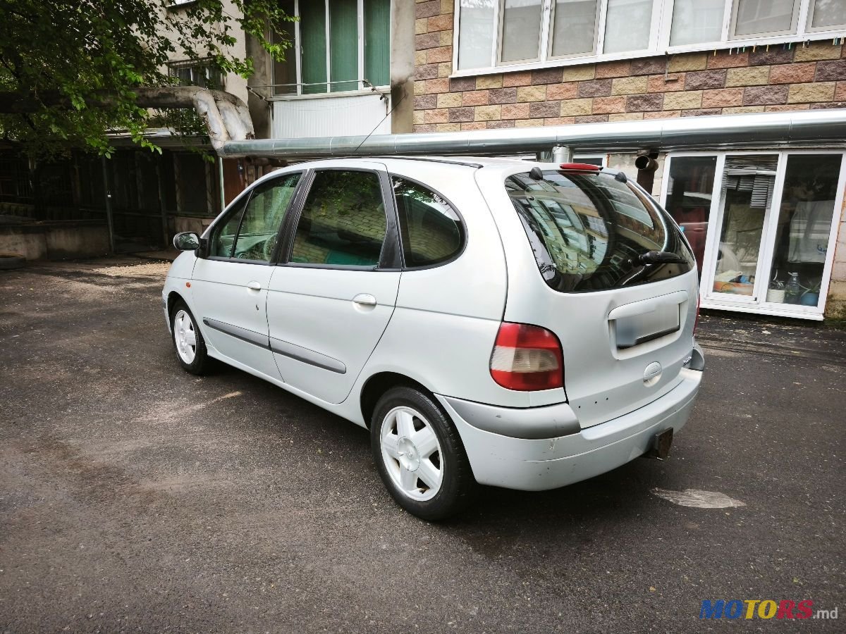 2002' Renault Scenic photo #2